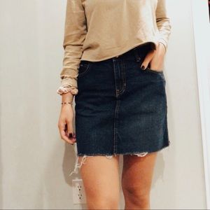 Vintage Roxy for QuickSilver Distressed jean skirt. SZ-9